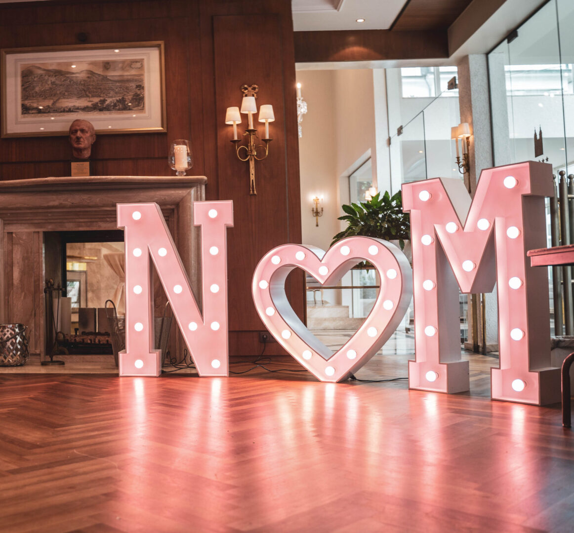 N ♡ M XXL Leuchtbuchstabe N