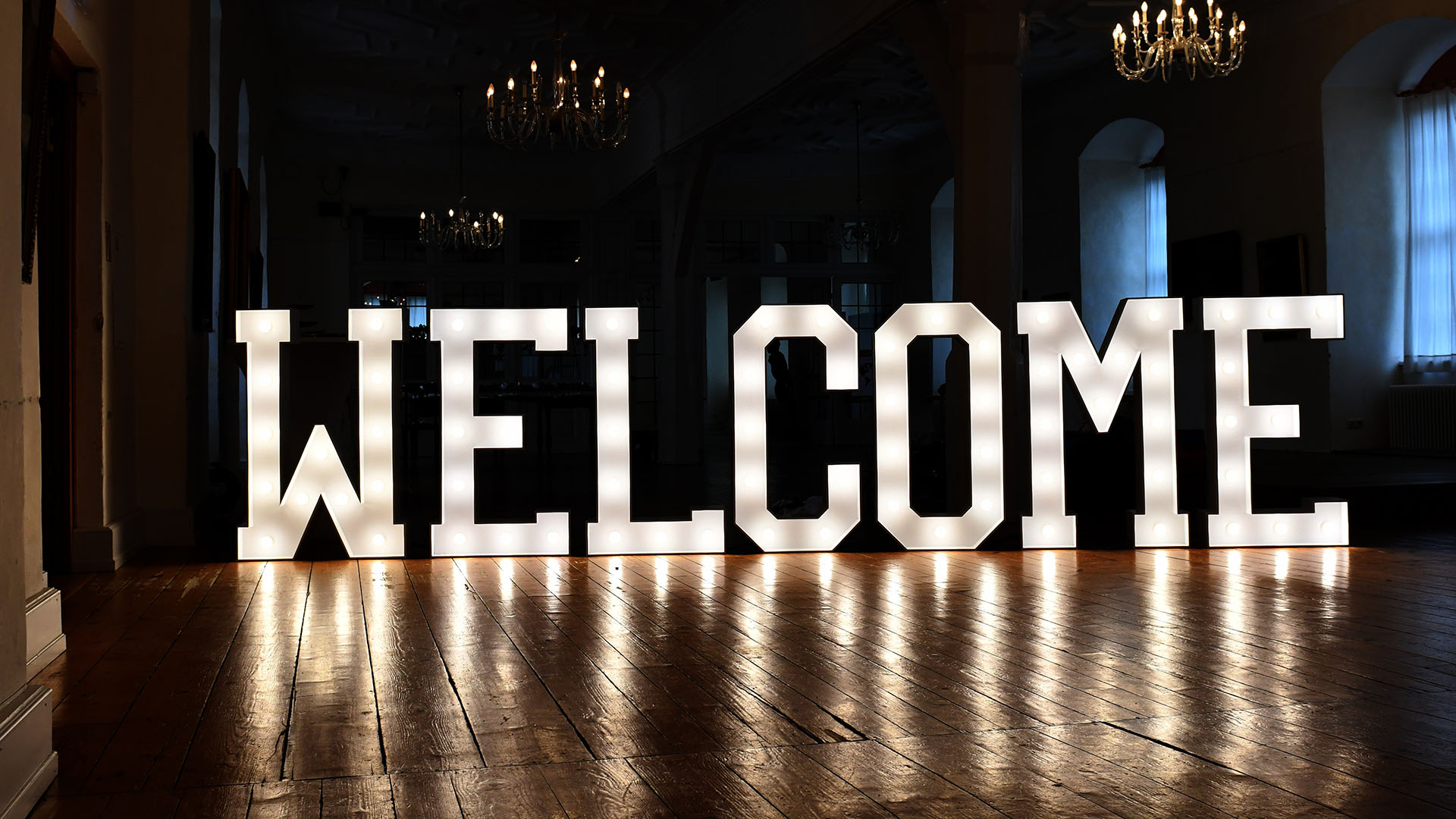 WELCOME XXL Leuchtbuchstabe W