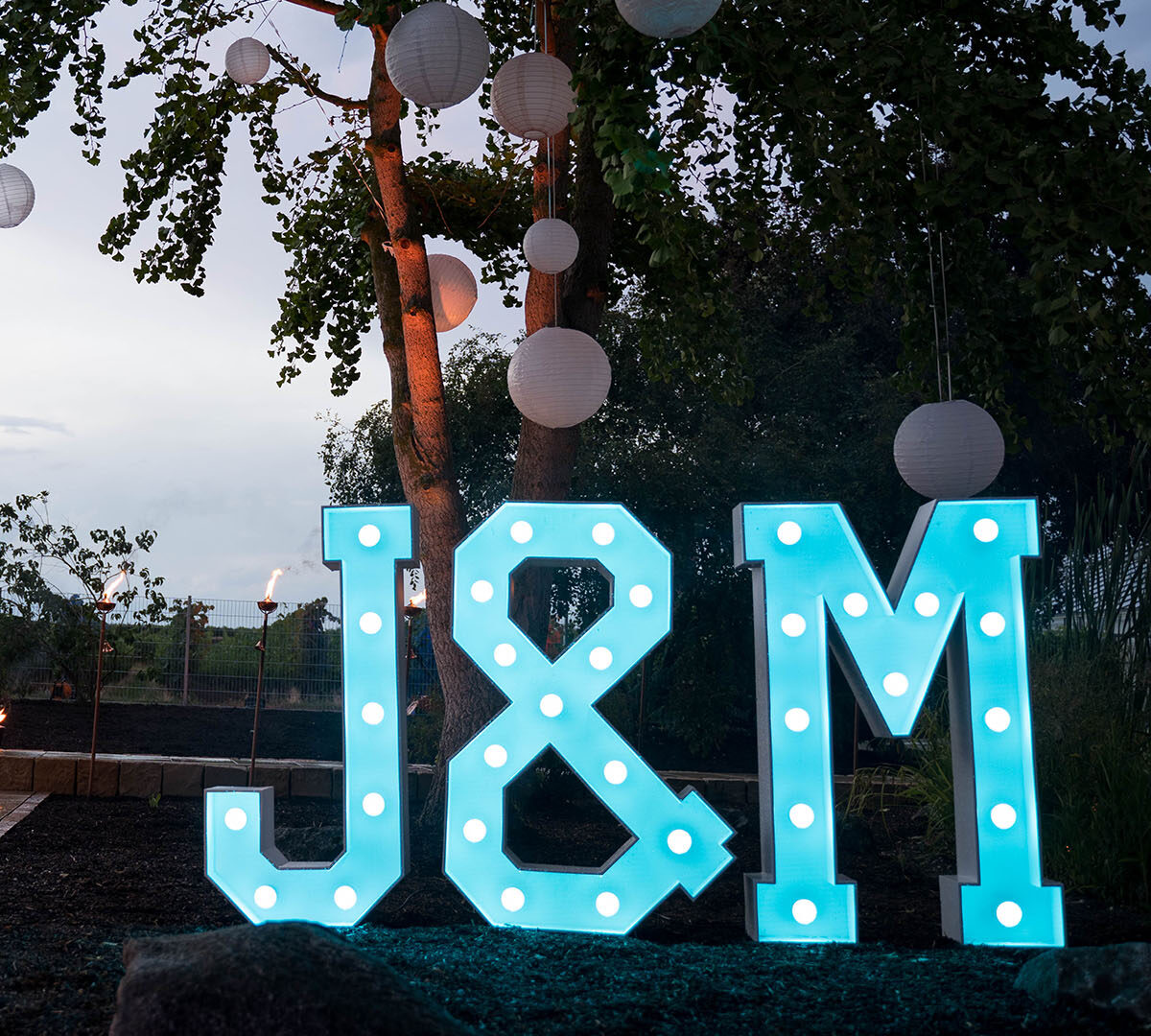 J & M XXL Leuchtbuchstabe J