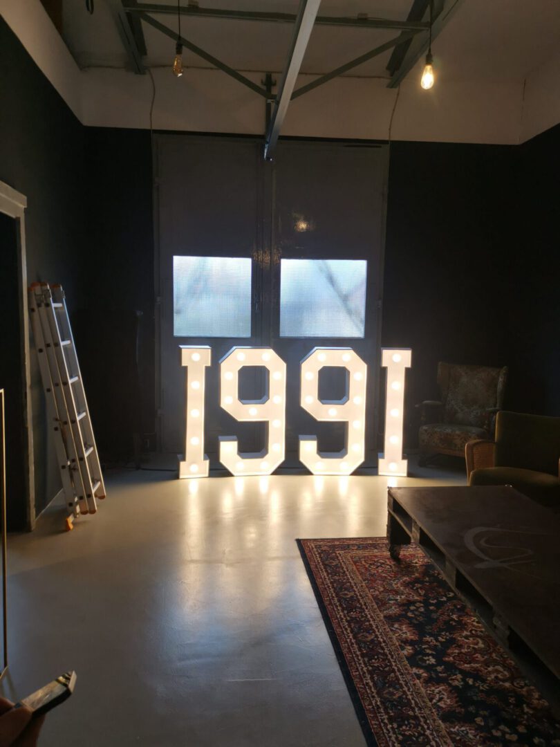 1991 XXL Leuchtzahl 9